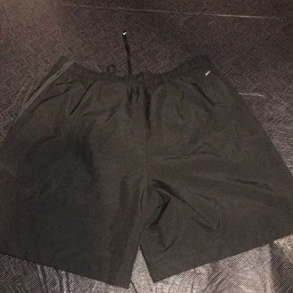 Nike XL Dri-Fit Running Shorts - Picture 4 of 6